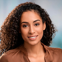 Renata Costa, 29 anos